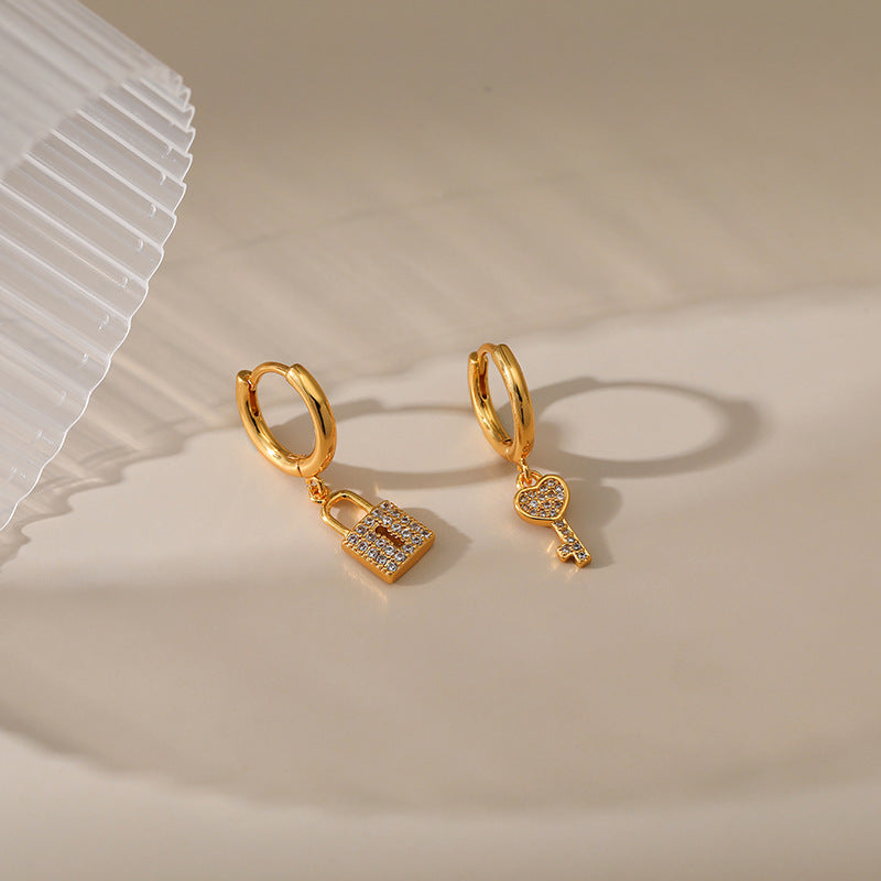 Sisslia Custom Fashion Charms Hoop Earrings Removable Hanging Lock And key 18k Gold Plated Earrings For Women