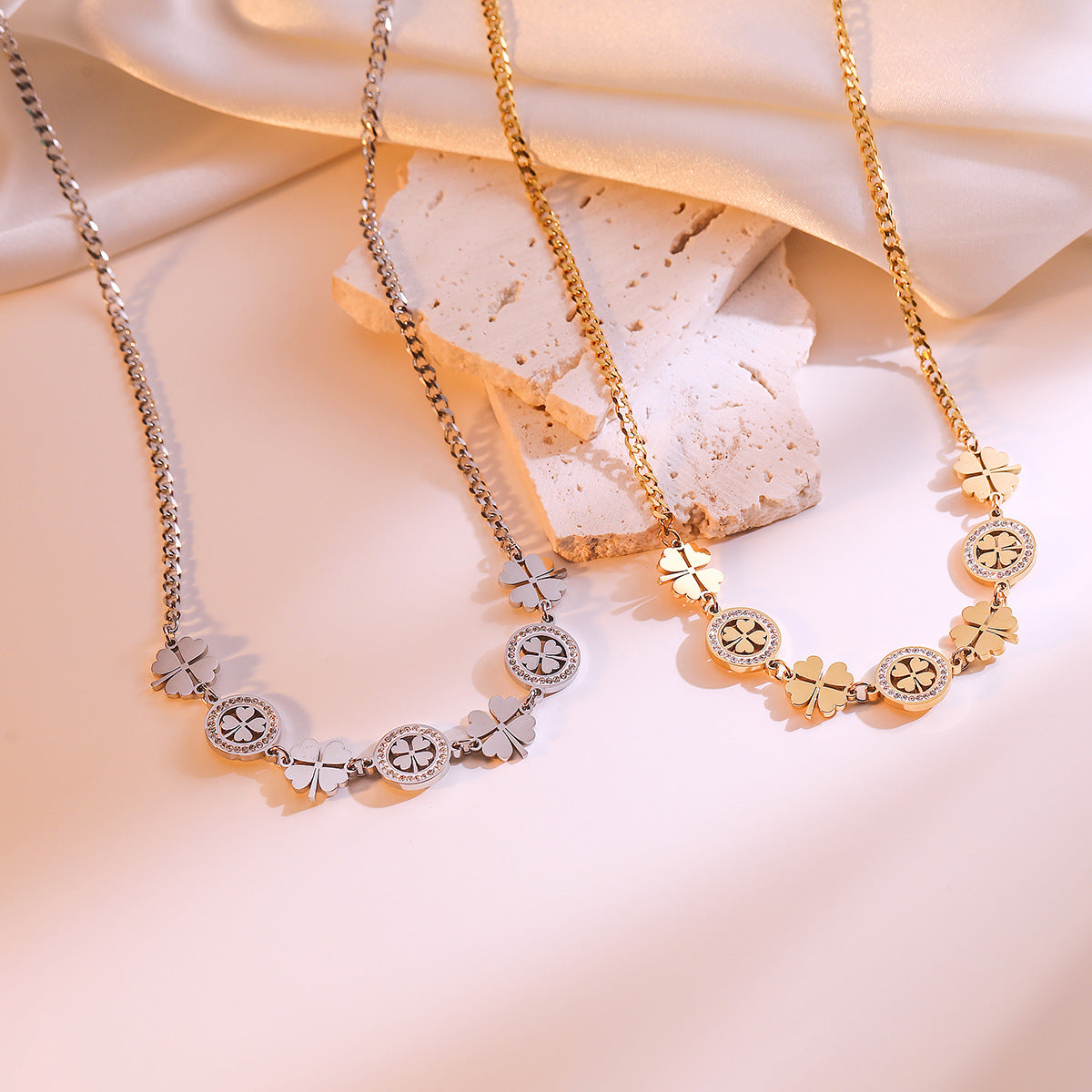 SISSLIA Well-Made Diamond Necklace Four-Leaf Clover Gold and Silver Zircon Simple Trend Necklace For Women
