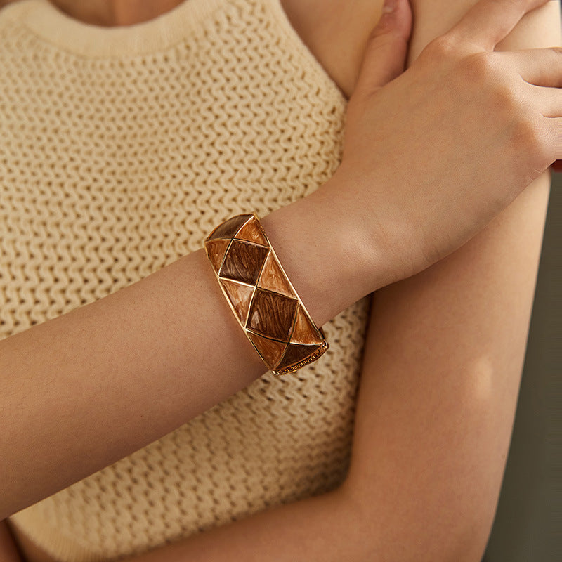 Sisslia Hot Sale Personality Oil Drop Square Pattern Cuff Bangles Exaggerated Metal Jewelry Bracelets For Women