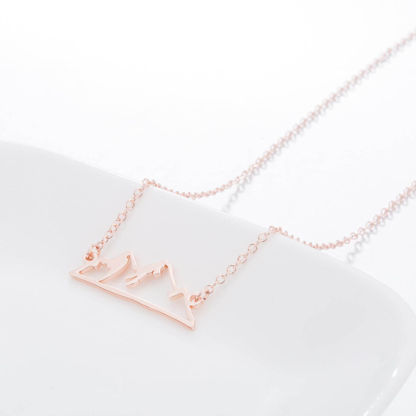 SISSLIA Fashion Wholesale Geometric Mountain Necklace Stainless Steel Fashion Popular Pendant Necklace For Women