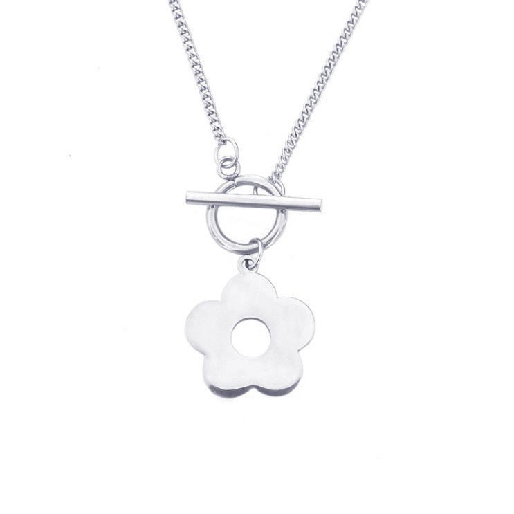 SISSLIA Fashion Gold Plating Stainless Steel Flower Pendant Necklace Custom Hollow Necklace For Women